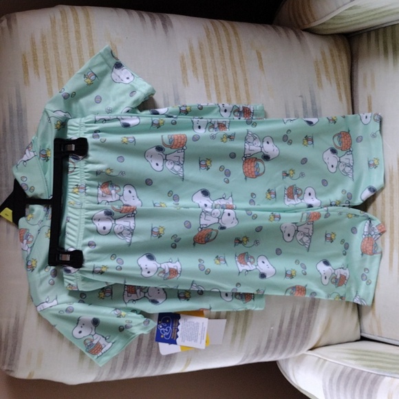 Peanuts Kids Pajamas - Easter Snoopy Print- Multiple Sizes - Picture 3 of 8
